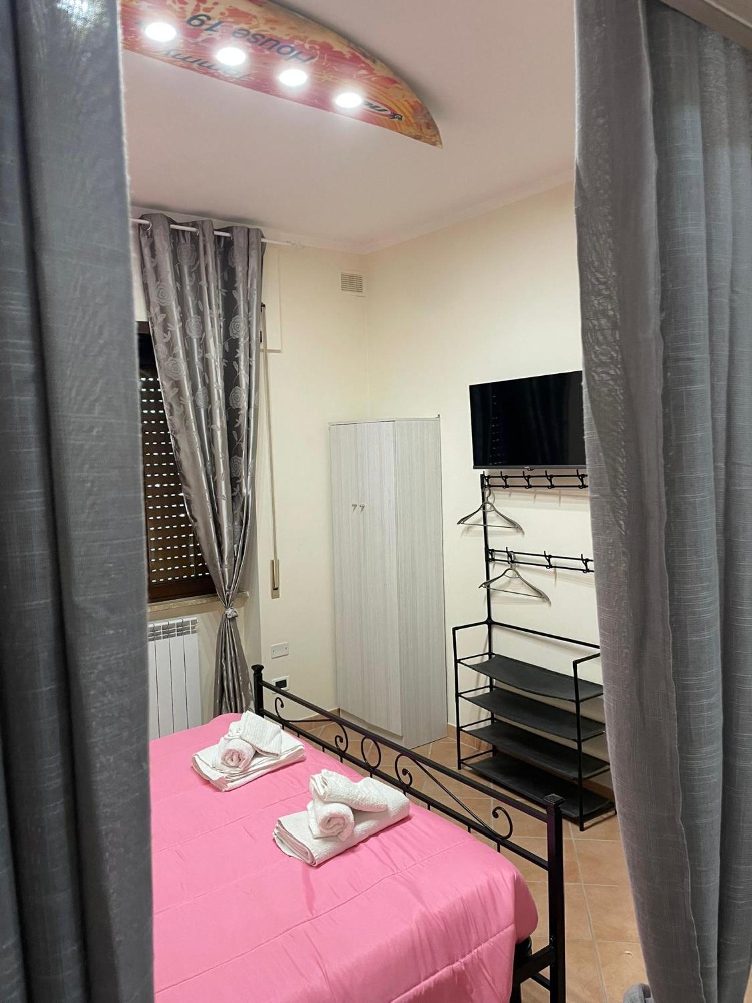 Tommy House 19 Apartman Focene Kültér fotó